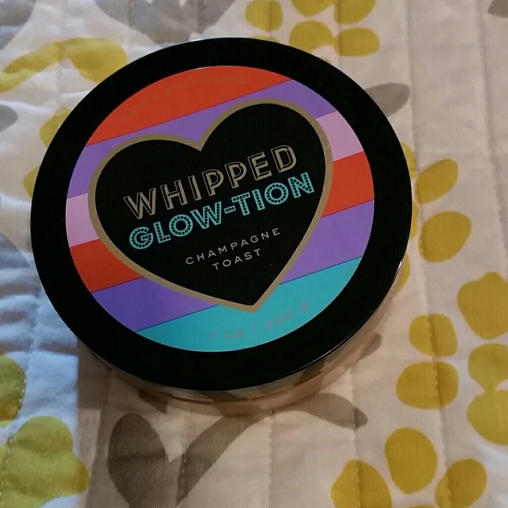 Bath and body works champagne toast glow lotion